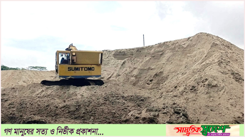 কমলনগরে মেঘনার অবৈধ বালুর রমরমা ব্যবসা; নিরব প্রশাসন‎